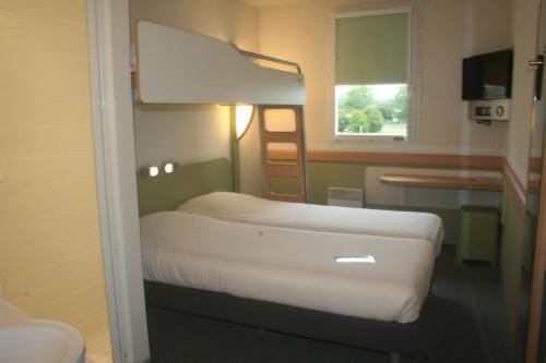 ibis budget Niort Est La Creche