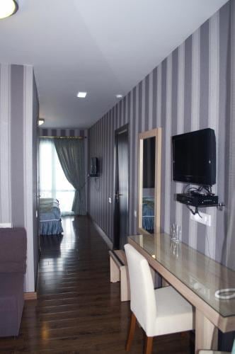 Edelweiss Hotel