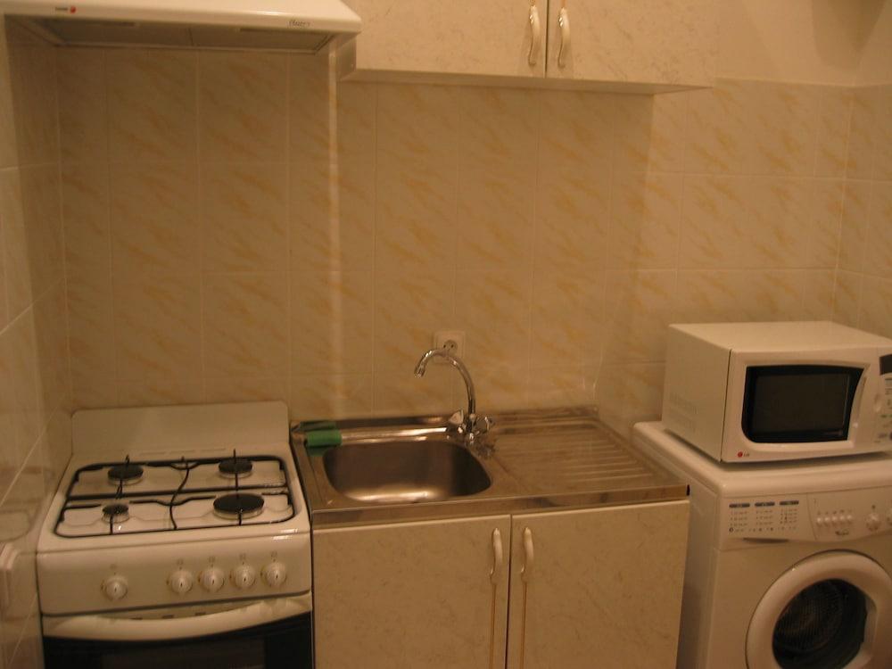 Flat 5678