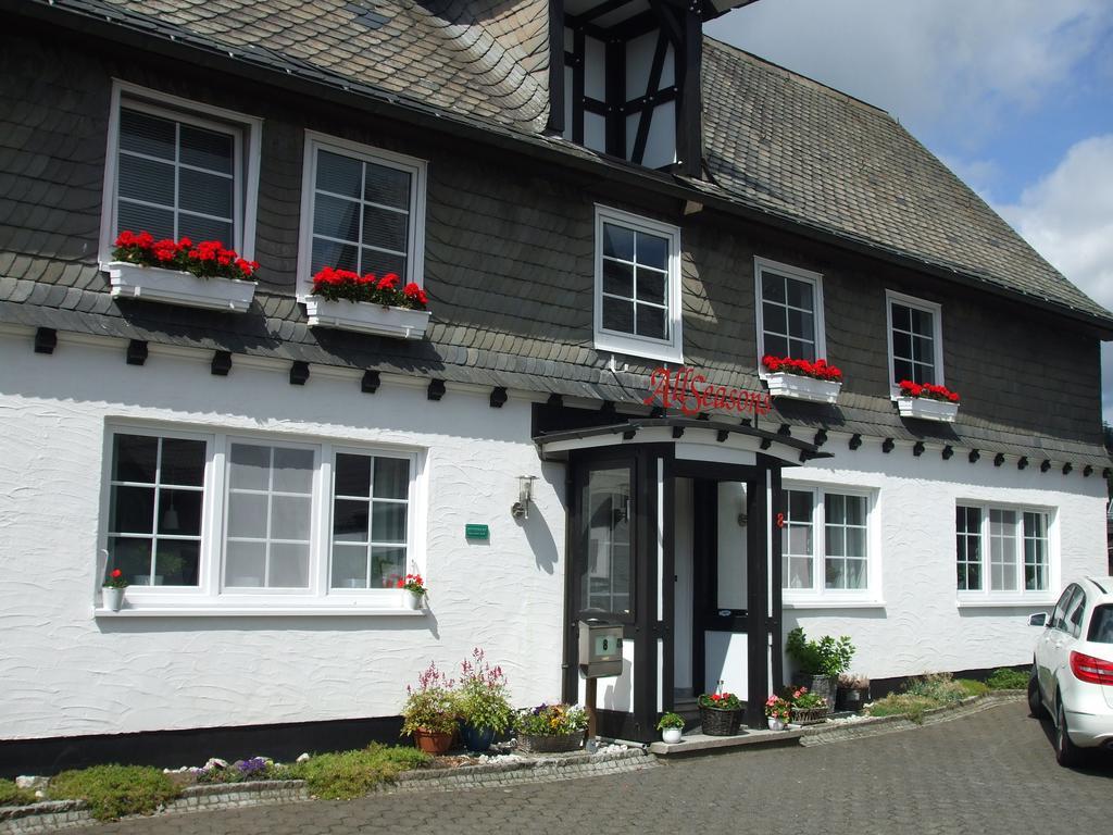 Bed and Breakfast All Seasons