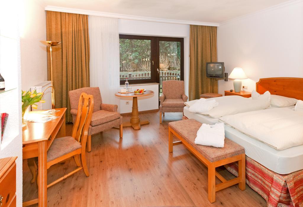 Kur- und Gesundheitshotel Zum Goldenen Hirsch