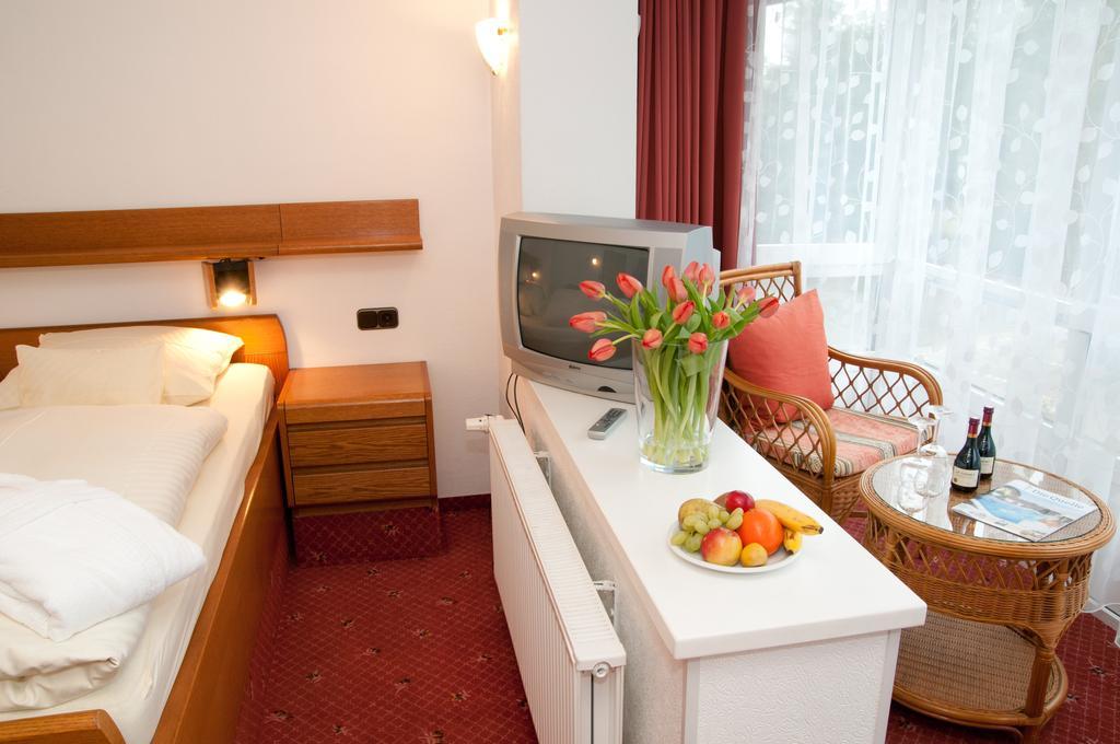 Kur- und Gesundheitshotel Zum Goldenen Hirsch