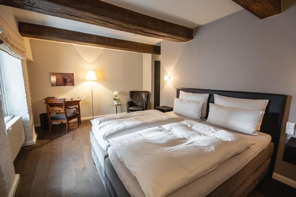 Hotel Anno 1216