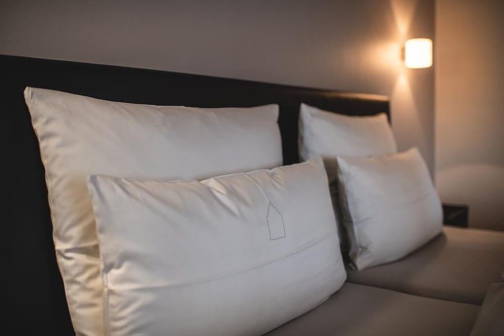 Hotel Anno 1216