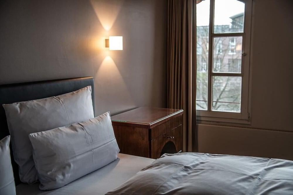 Hotel Anno 1216