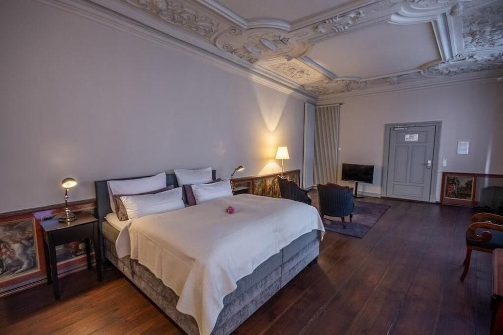Hotel Anno 1216