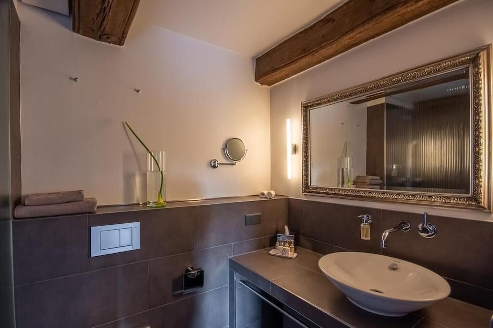 Hotel Anno 1216