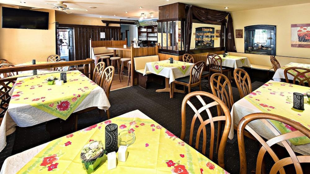 Hotel Weinhaus Weis