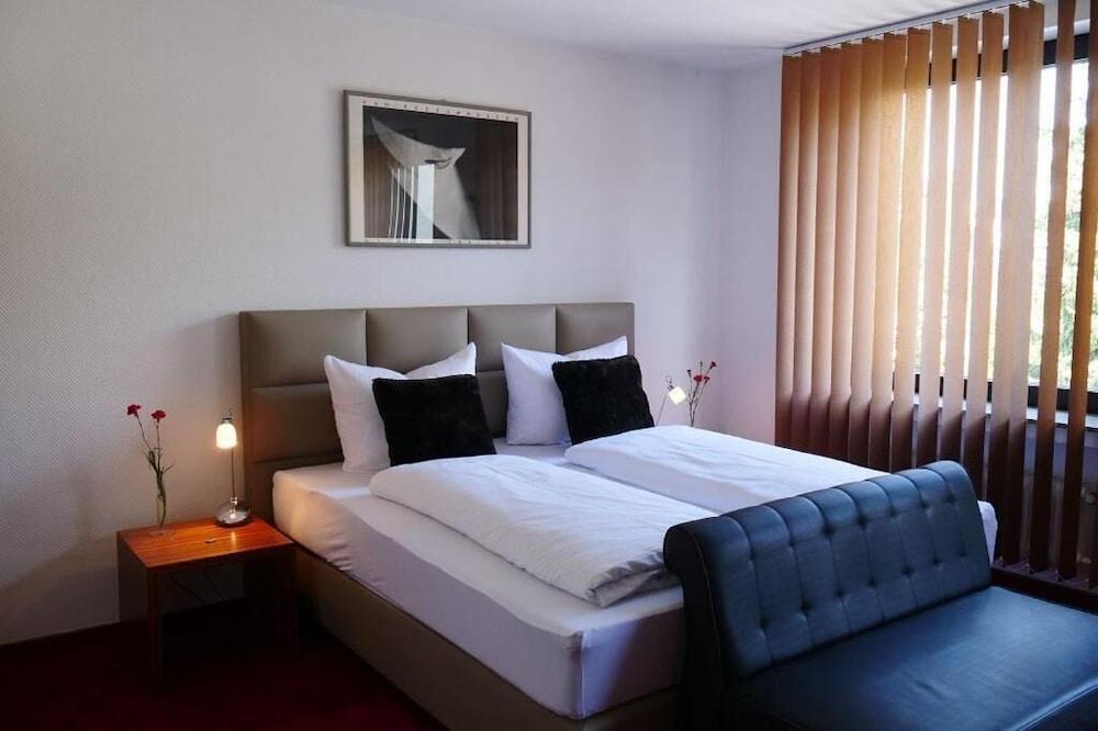 Parkhotel Bergheim Hotel & Boardinghouse