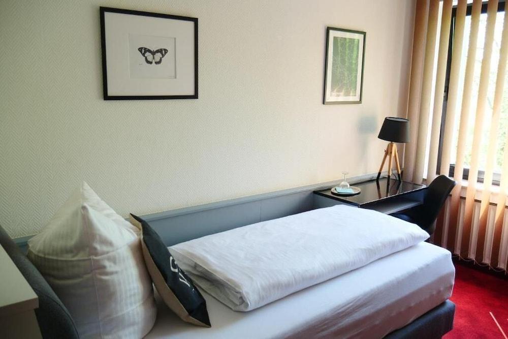 Parkhotel Bergheim Hotel & Boardinghouse