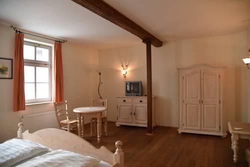 Hotel Schlundhaus & Gästehaus Rautenkranz