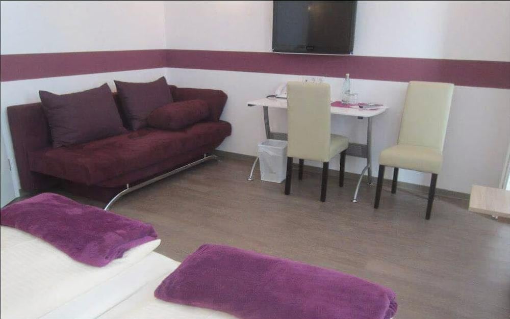 Hotel Dah-inn