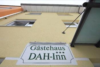 Hotel Dah-inn