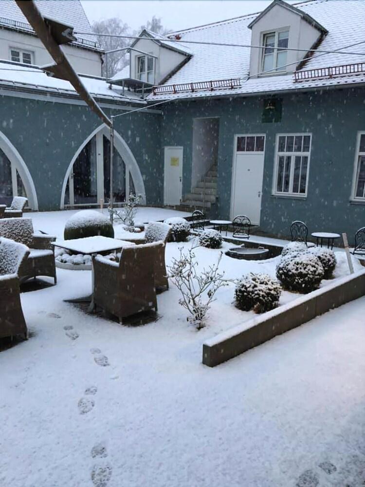 Hotel Dah-inn