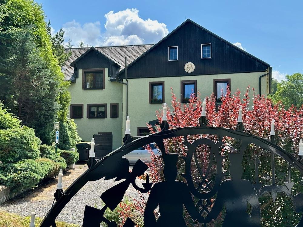 Gasthof & Pension Bennelliebschanke Seiffen
