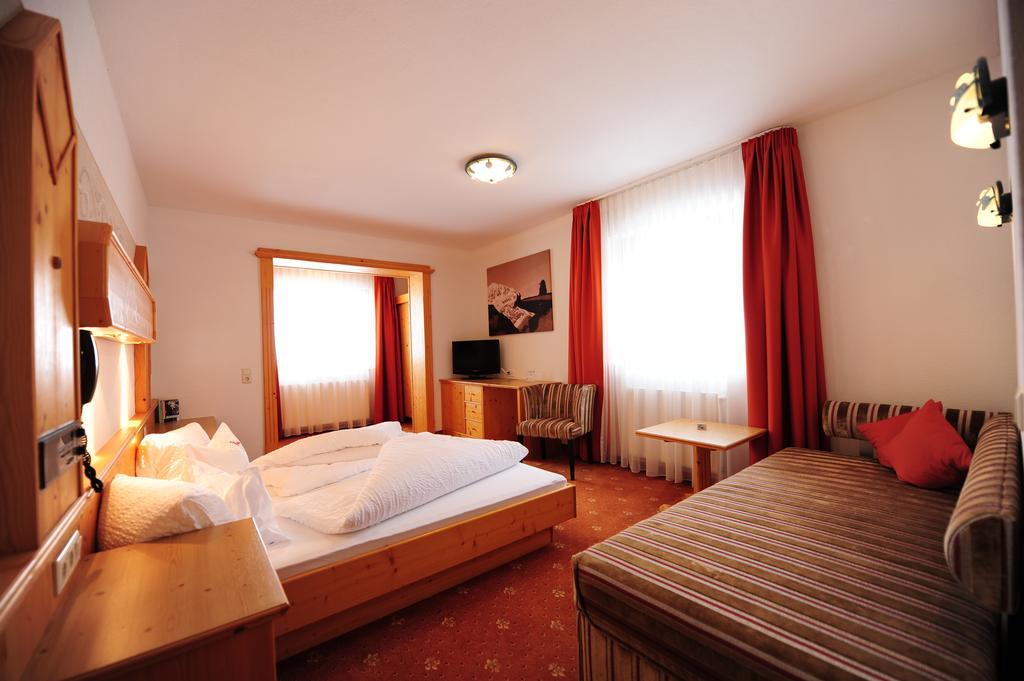 Hotel Toni