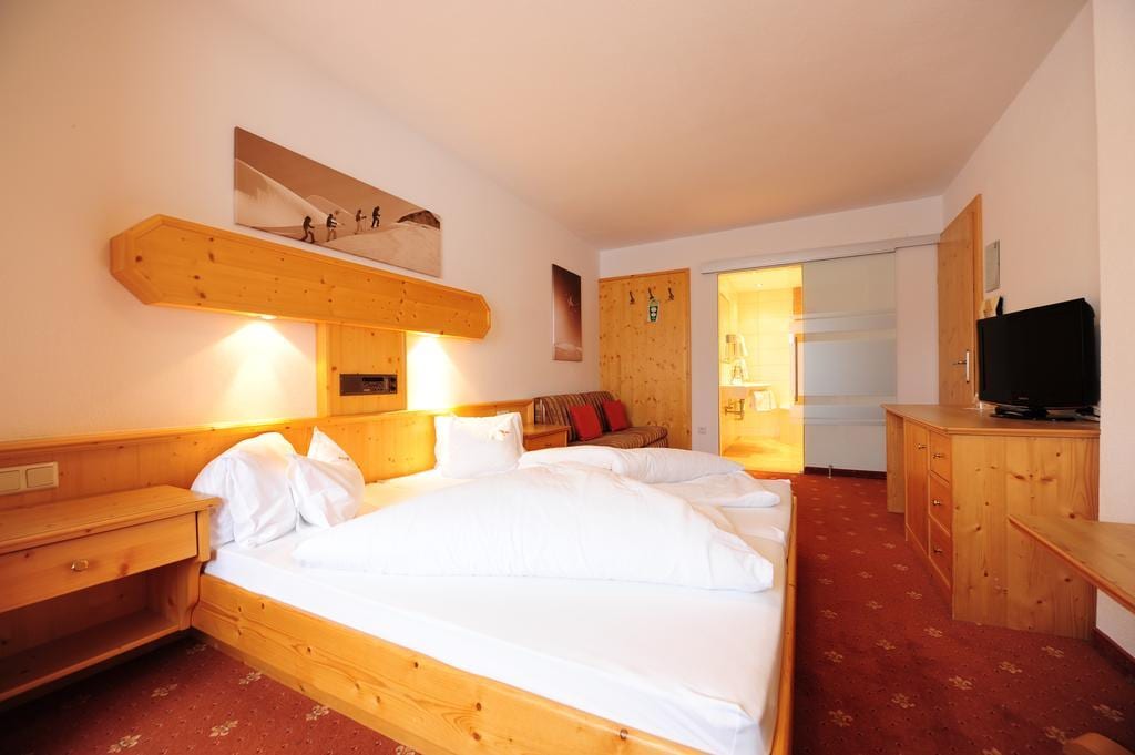 Hotel Toni