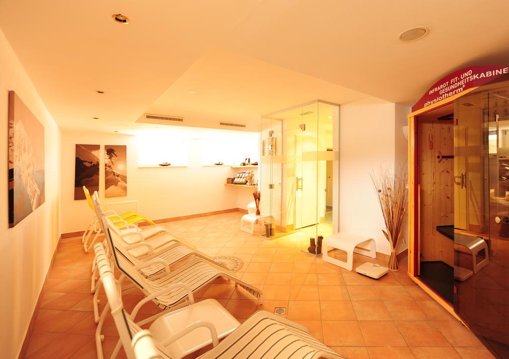Hotel Toni