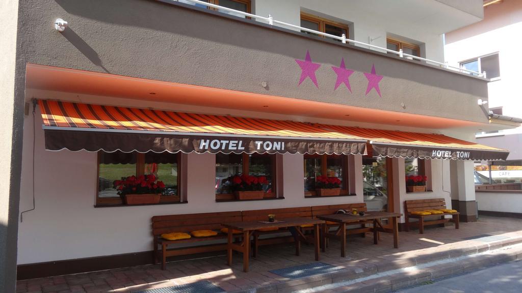 Hotel Toni