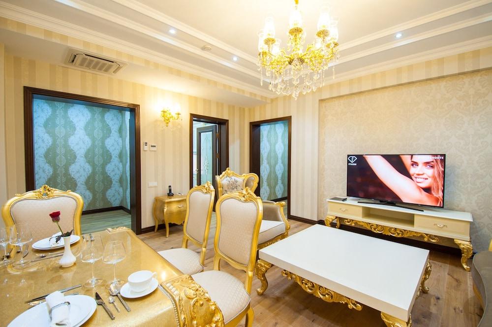 Royal Residence