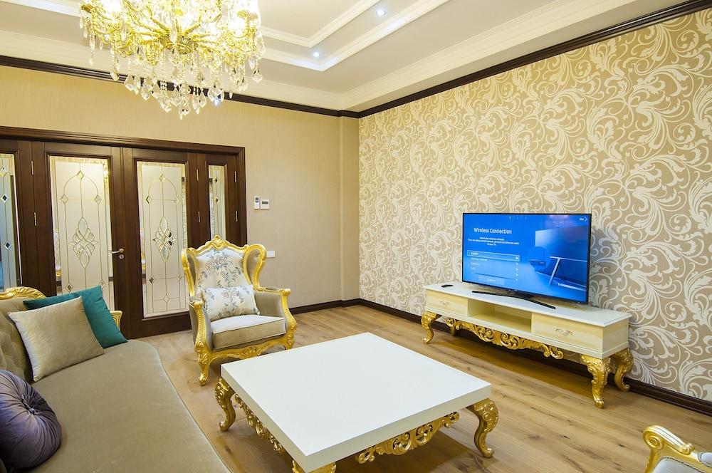 Royal Residence