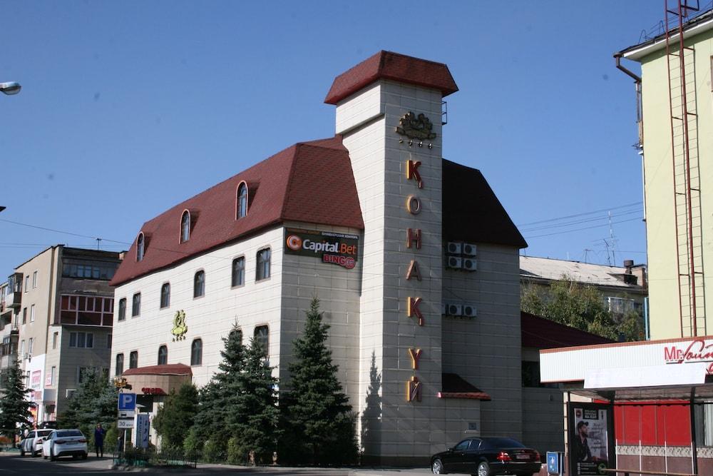 De Luxe Hotel