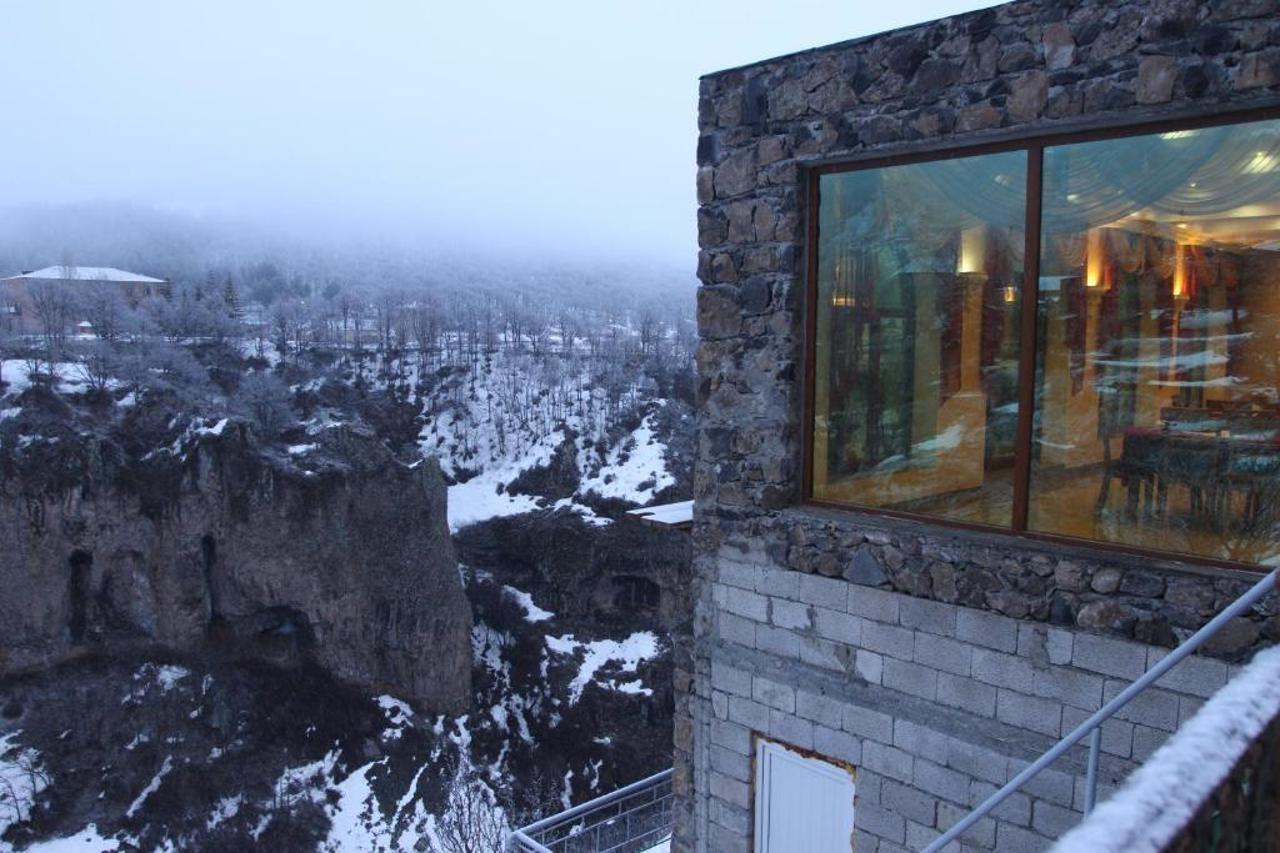Nairi Hotel