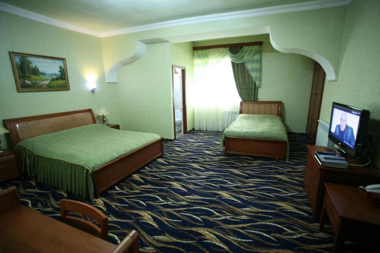 Nairi Hotel