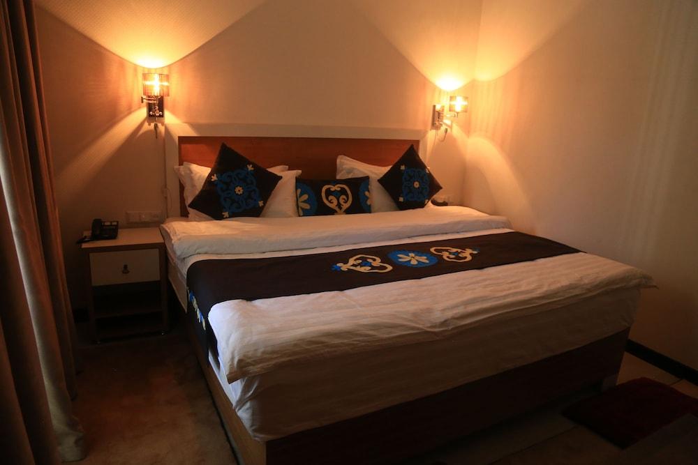 Rohat Hotel