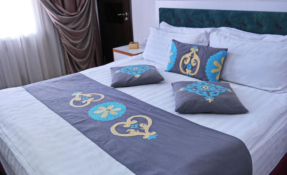 Rohat Hotel