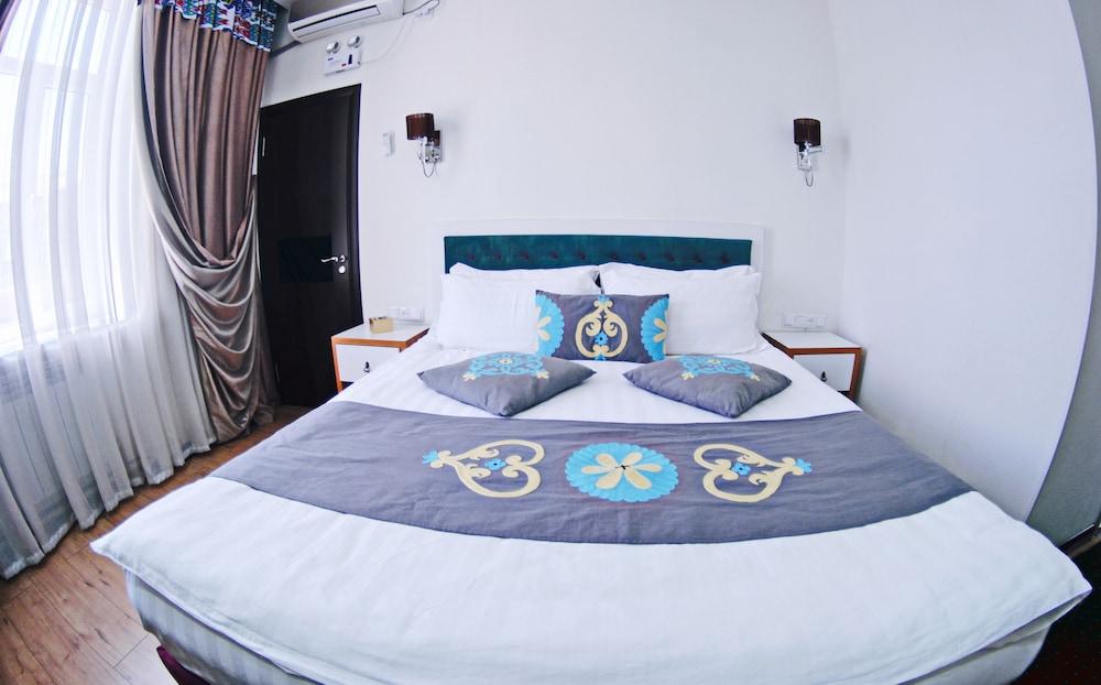 Rohat Hotel