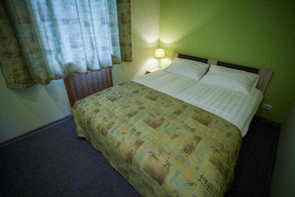 Hotel on Sergievskaya 6