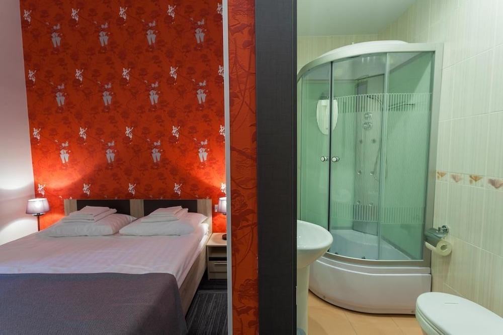 Hotel on Sergievskaya 6