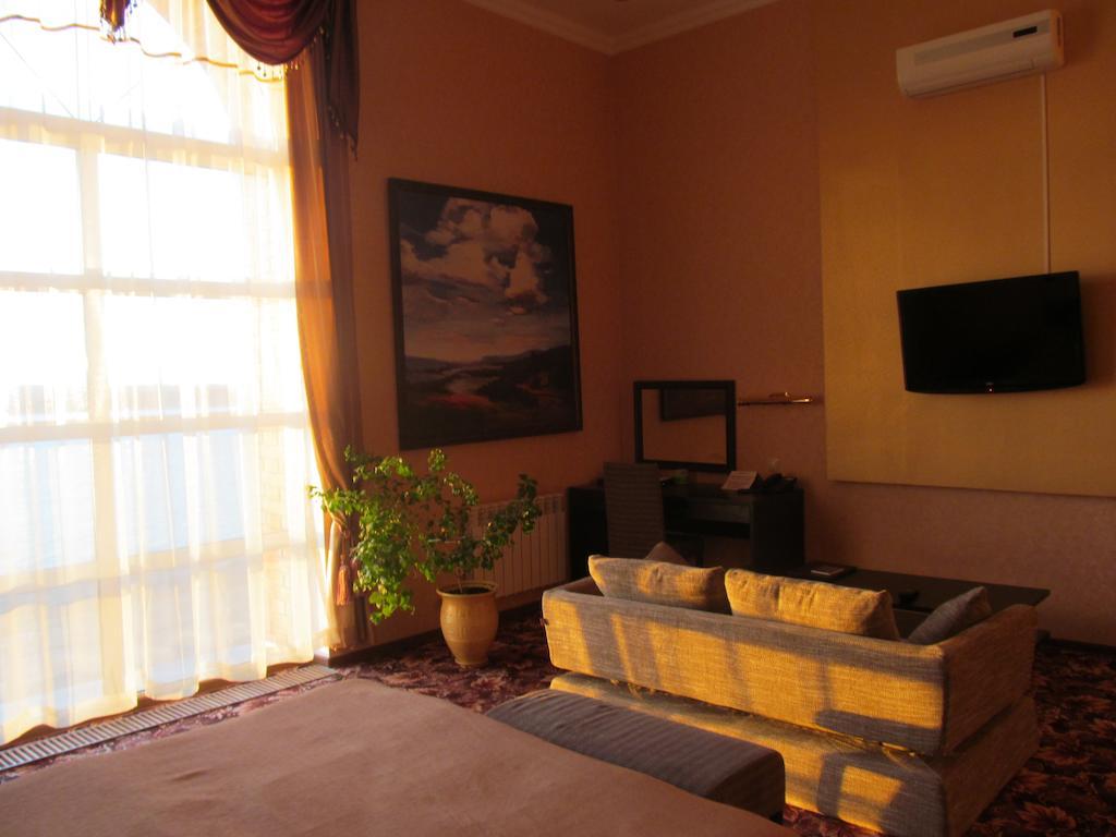 Hotel Kovcheg