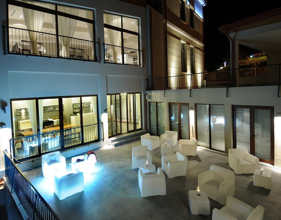 Hotel Kabadoni