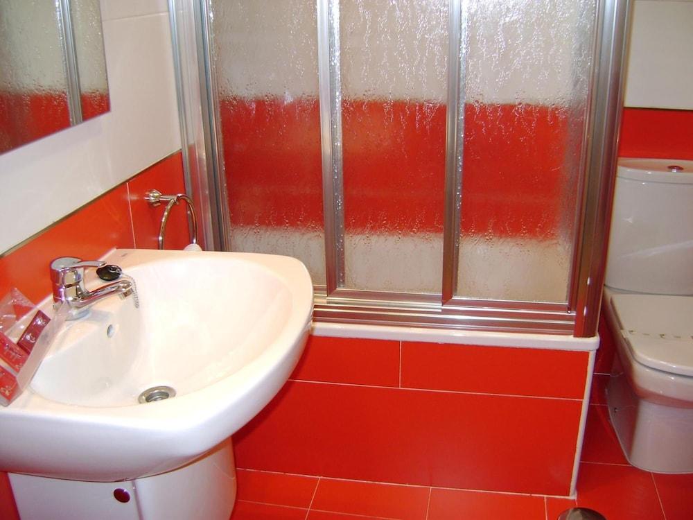 Hostal Jijones