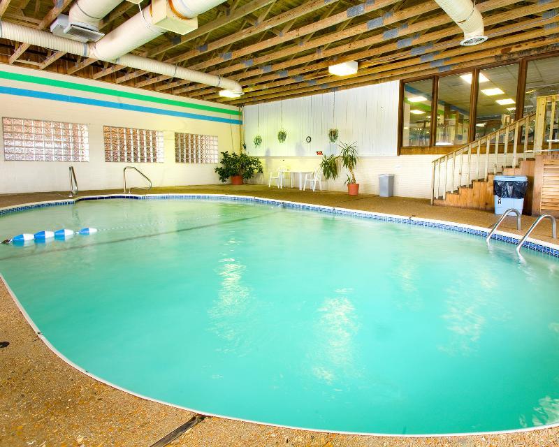 Table Rock Resorts At The Rocks Resort
