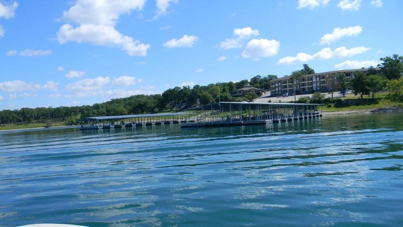 Table Rock Resorts At The Rocks Resort