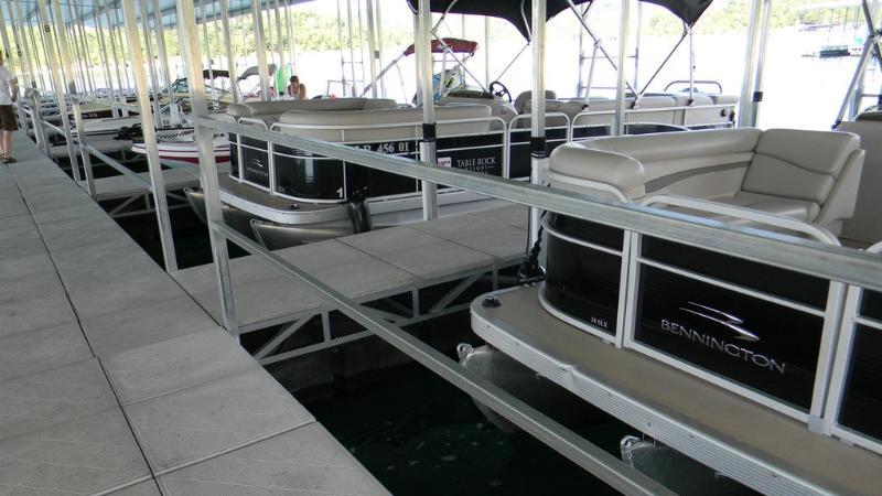 Table Rock Resorts At The Rocks Resort