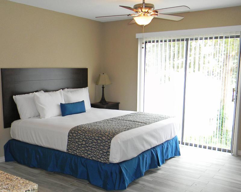 Table Rock Resorts At The Rocks Resort