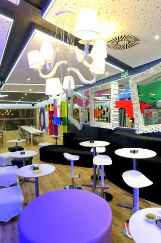 Urban Youth Hostel