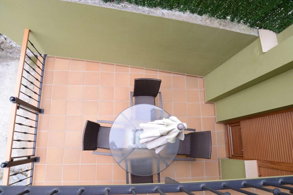 Apartamentos El Mirador de Limés