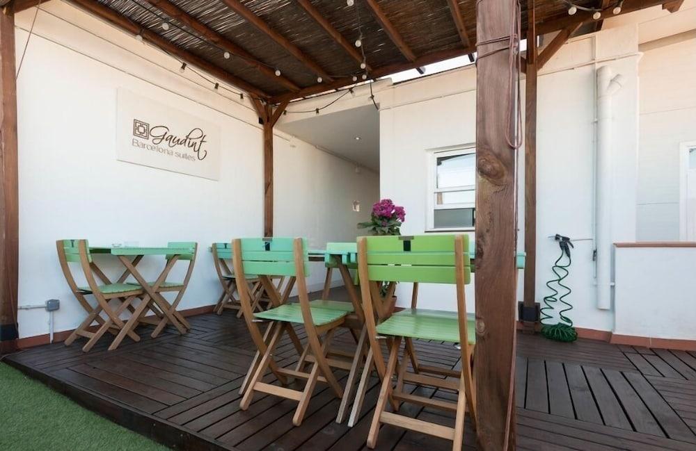 Gaudint Barcelona Suites