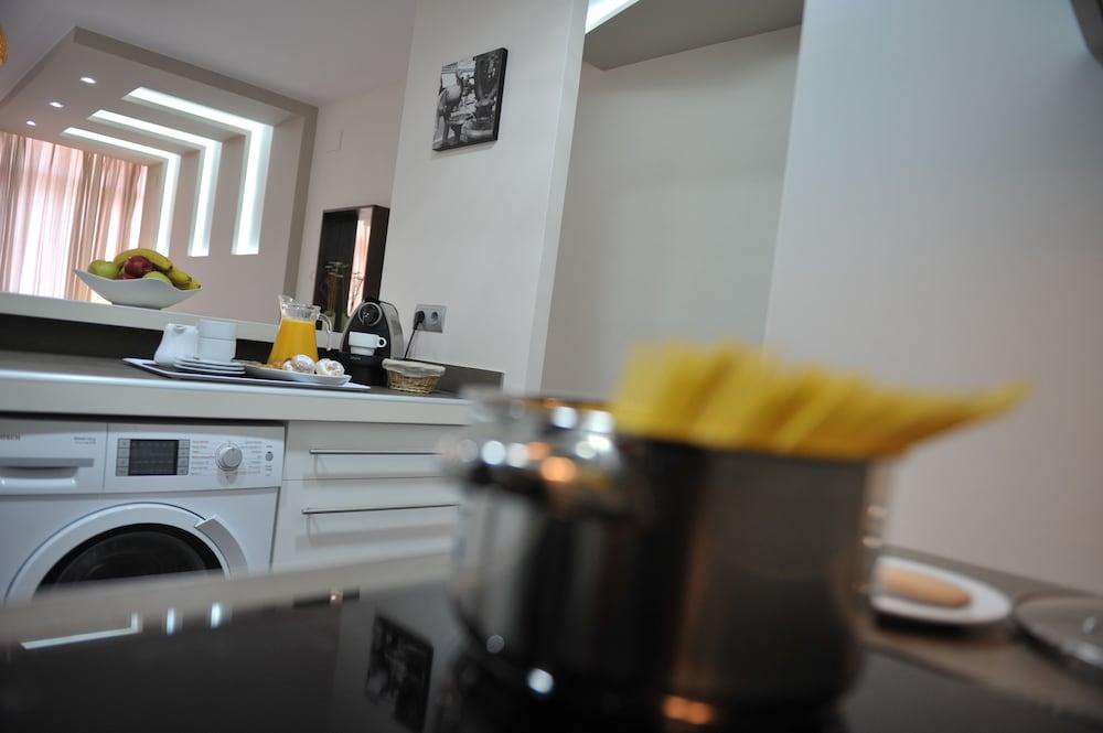 Gaudint Barcelona Suites