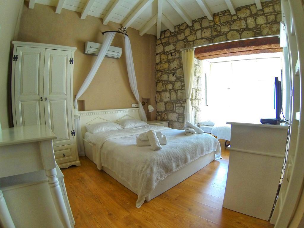 Maison D'Azur Boutique Hotel