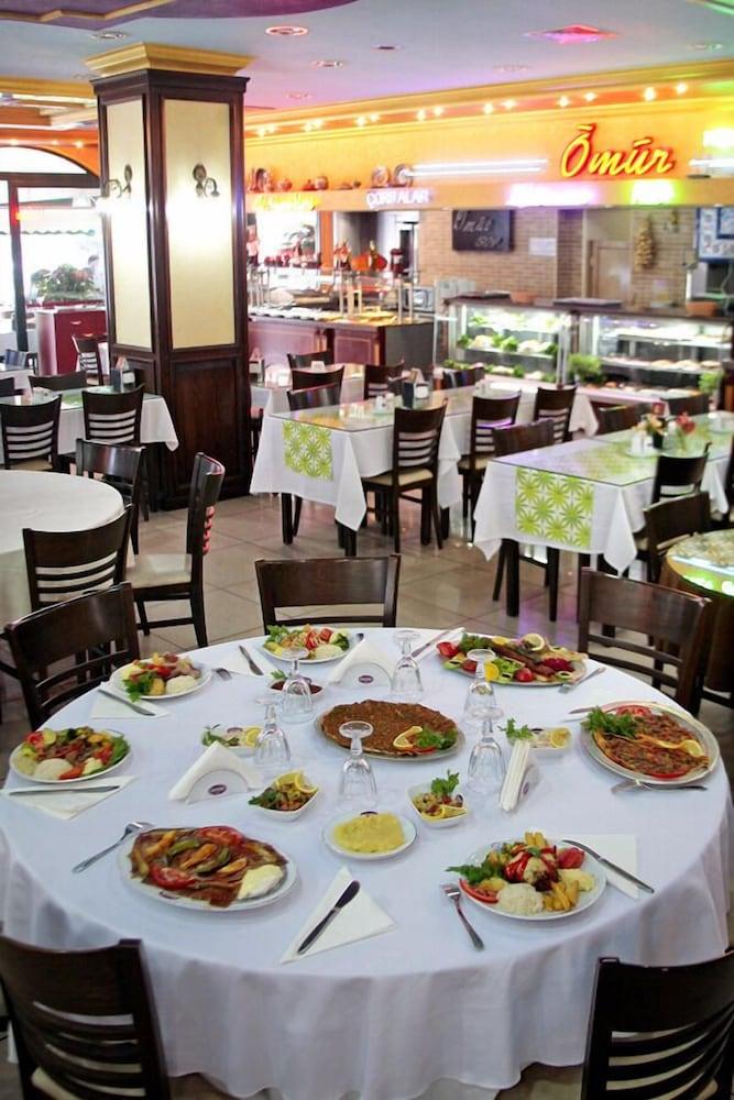 Omur Hotel