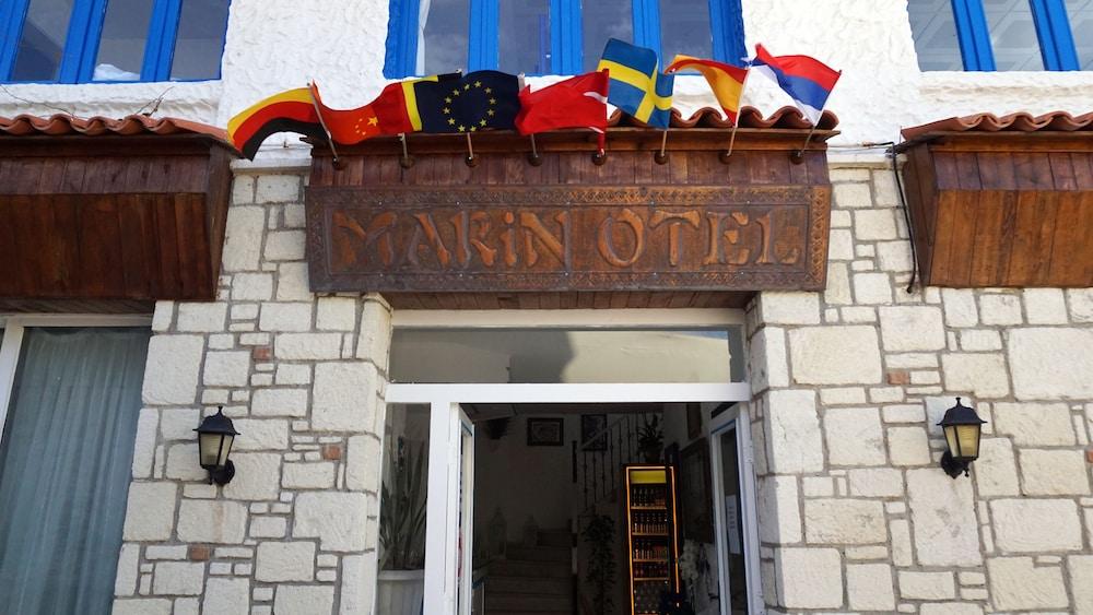 Marin Hotel