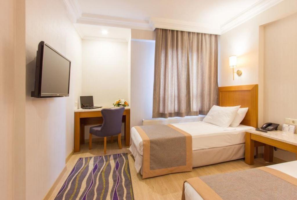 Dogan Royal Hotel