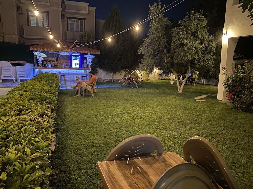 Sunrise Aya Hotel