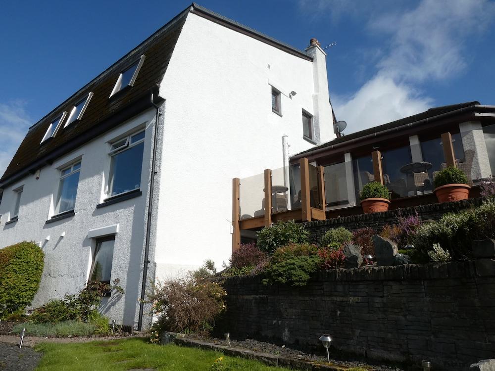 Lochview House
